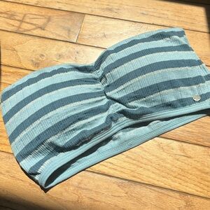 🍀 Lucky Bandeau Bra with Cups- Blue Striped Strapless Size Small S Tube Top